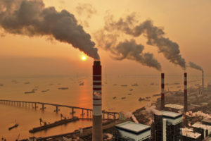 中国江苏省燃煤电厂。