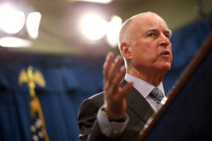 州长杰里·布朗(Jerry Brown)最近推动了加州限额交易计划的延伸。