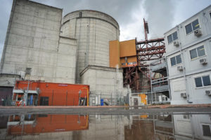 法国希农核电站的2号反应堆于2016年6月关闭，现在正在退役。