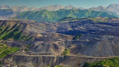 在不列颠哥伦比亚省的麋鹿谷的Teck Resources'Greenhills Mine。